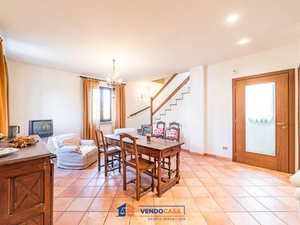 Villa a Bra in Strada Fontana Operti - Foto 4