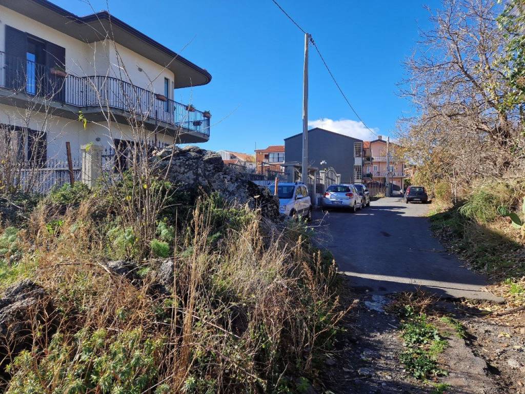 Terreno a Belpasso in Via Fratelli Bandiera - Foto 3