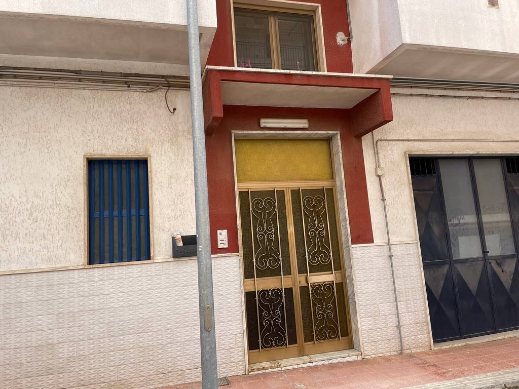 Appartamento a Ceglie messapica in Via Aosta, 1 - Foto 2