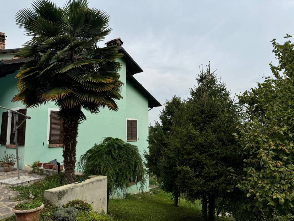 Villa a Serralunga d'alba in Via Roddino 13 A - Foto 2