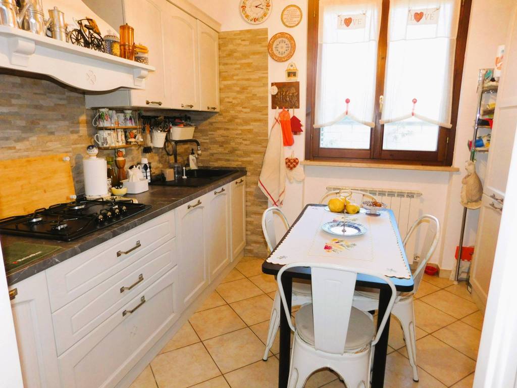 Appartamento a Tortoreto in Via Trieste, 70 - Foto 3