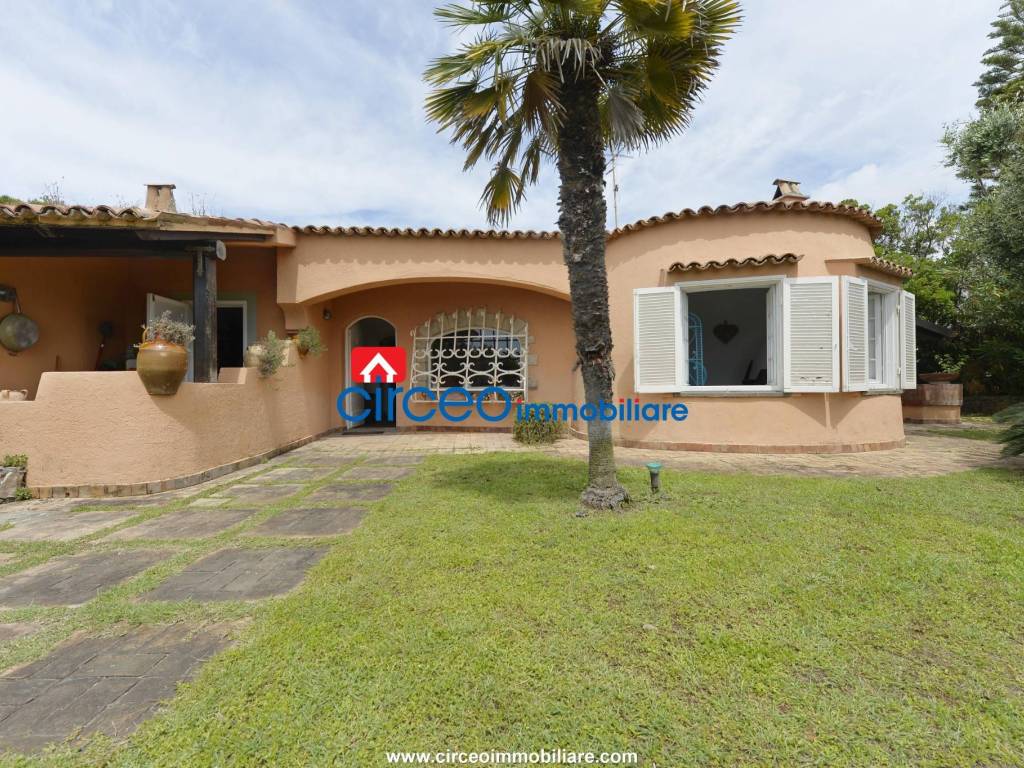 Villa a San felice circeo in Via Tommaso Tittoni - Foto 2