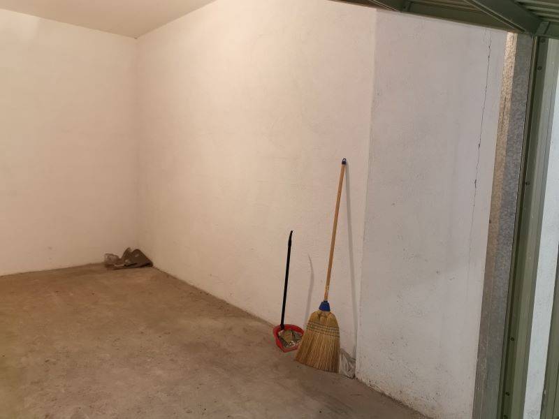 Box / garage a Taggia in Via Bent. Amilcare Nuvolone - Foto 3