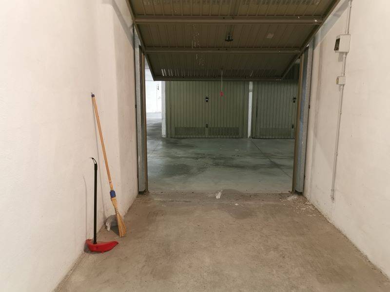 Box / garage a Taggia in Via Bent. Amilcare Nuvolone - Foto 4