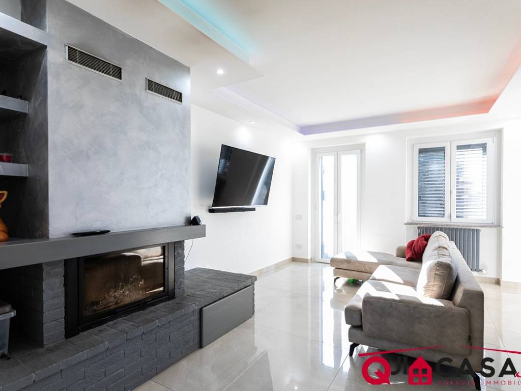 Villa a Marnate in Via Dante Alighieri, 157 - Foto 5
