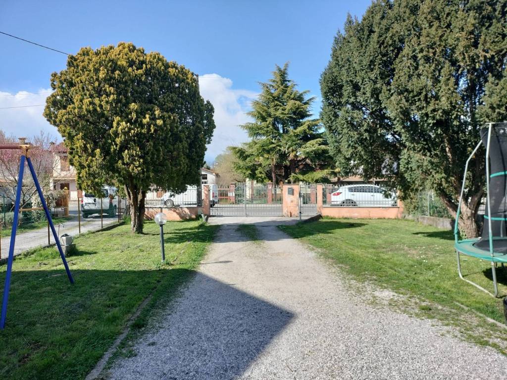 Villa a Farra d'isonzo in Via Gorizia, 28 - Foto 2