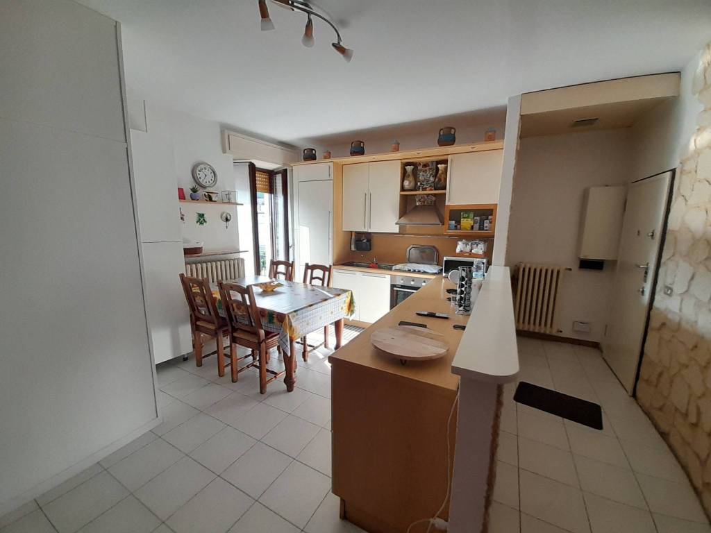 Appartamento a Inverigo in Via Basilica, 15 - Foto 4