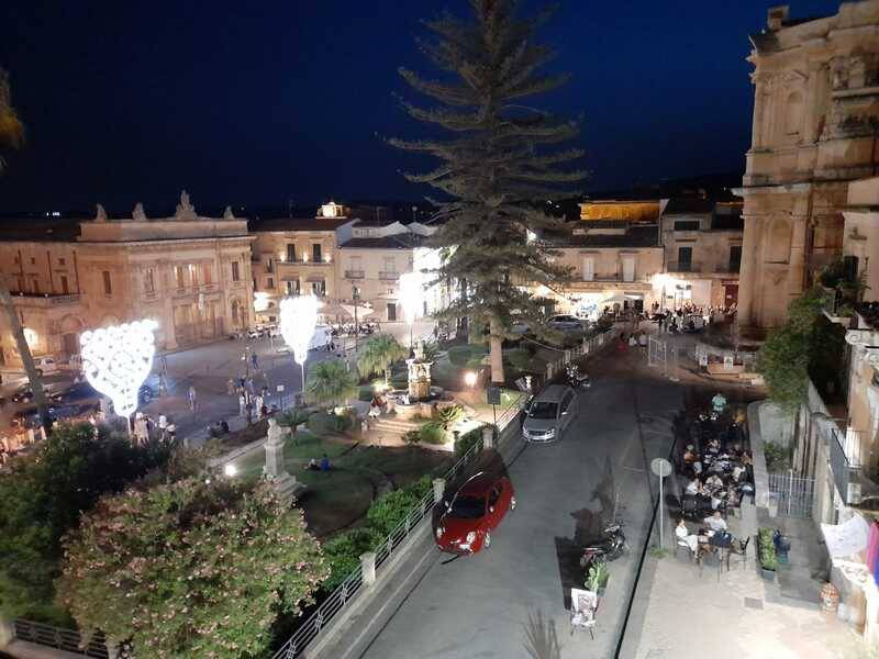 Casa indipendente a Noto in Corso Vittorio Emanuele, 64 - Foto 4