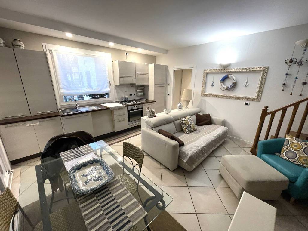 Appartamento a Cervia in Viale Guglielmo Oberdan - Foto 2