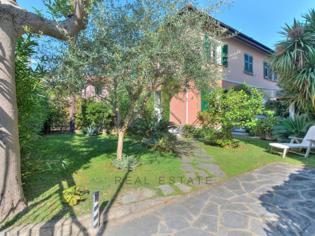 Appartamento a Rapallo in Via del Carmelo, 20 - Foto 5