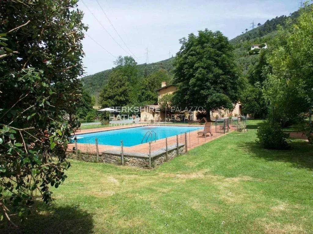 Villa a Pietrasanta in via dell'accademia 1 - Foto 3
