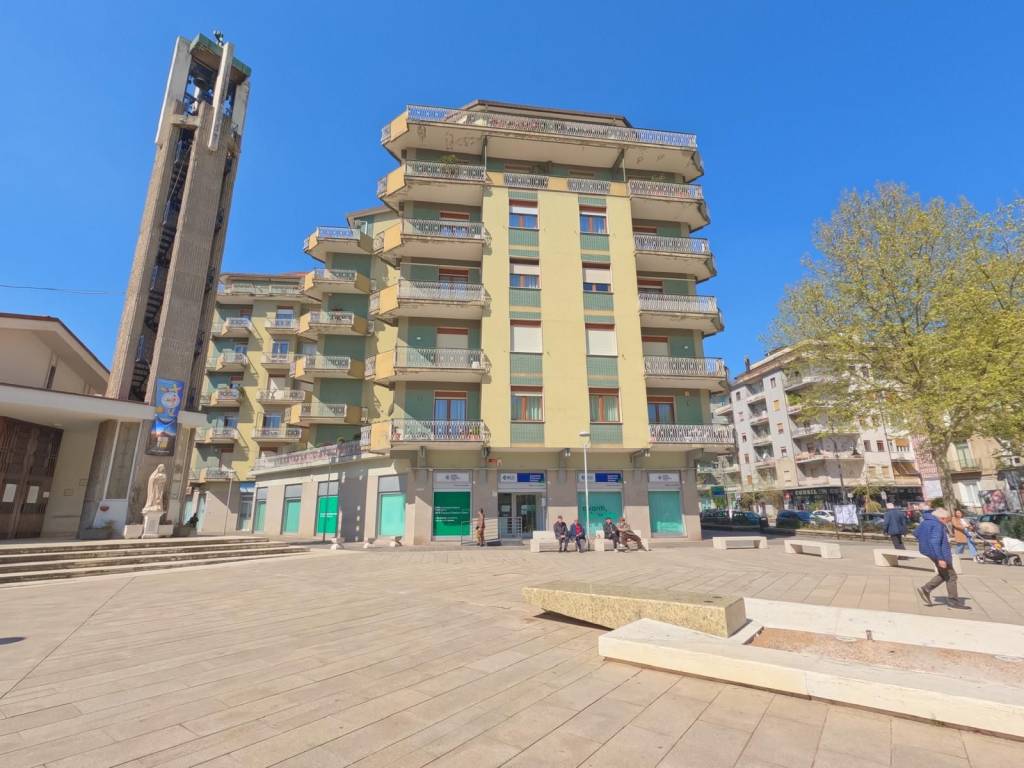 Appartamento a Avellino in Viale Italia - Foto 2