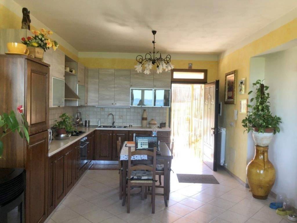 Villa a Castiglione del lago in Via Belveduto s.n.c - Foto 5