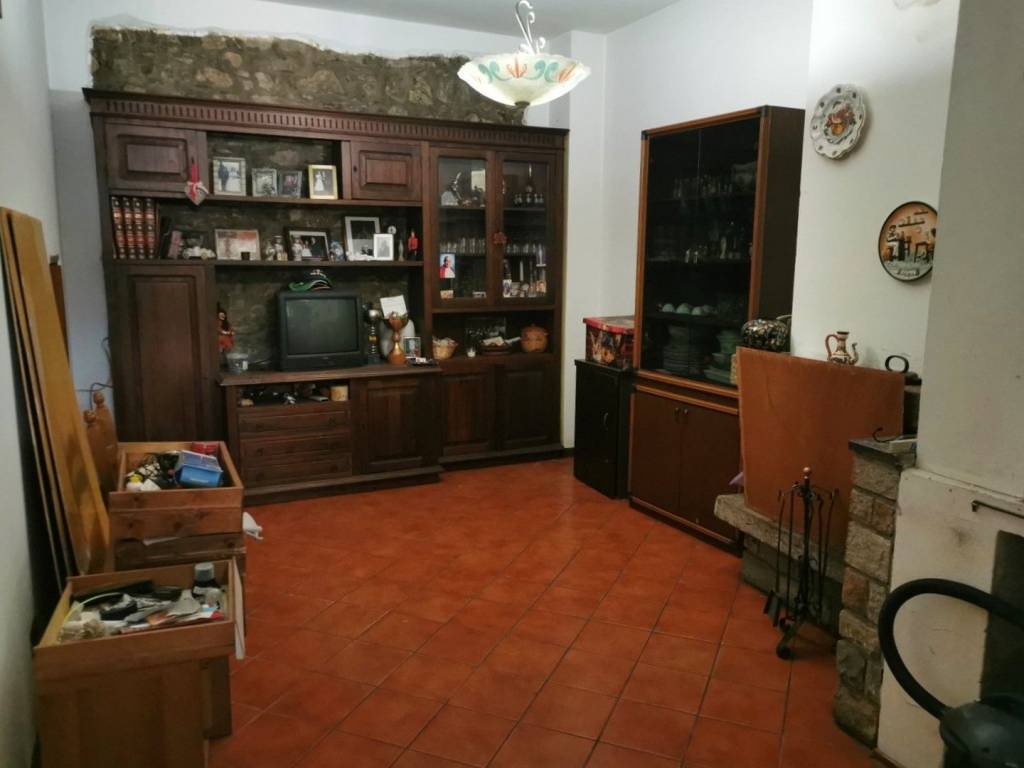 Casa indipendente a Cuasso al monte in Via della Fonte, 9 - Foto 4