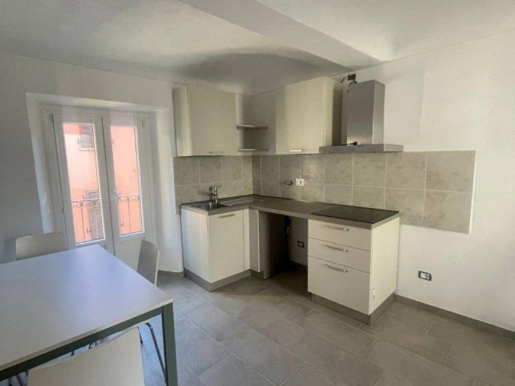 Appartamento a Asti in Via Cesare Battisti, 9 - Foto 2