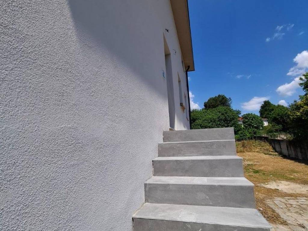 Villa a Guanzate in Via Ludovico Ariosto - Foto 4