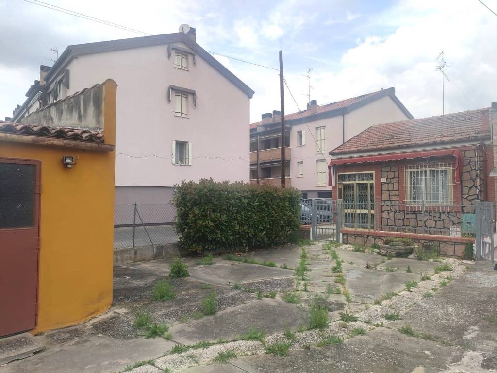 Casa indipendente a Ferrara in Via dell'Aeroporto - Foto 3