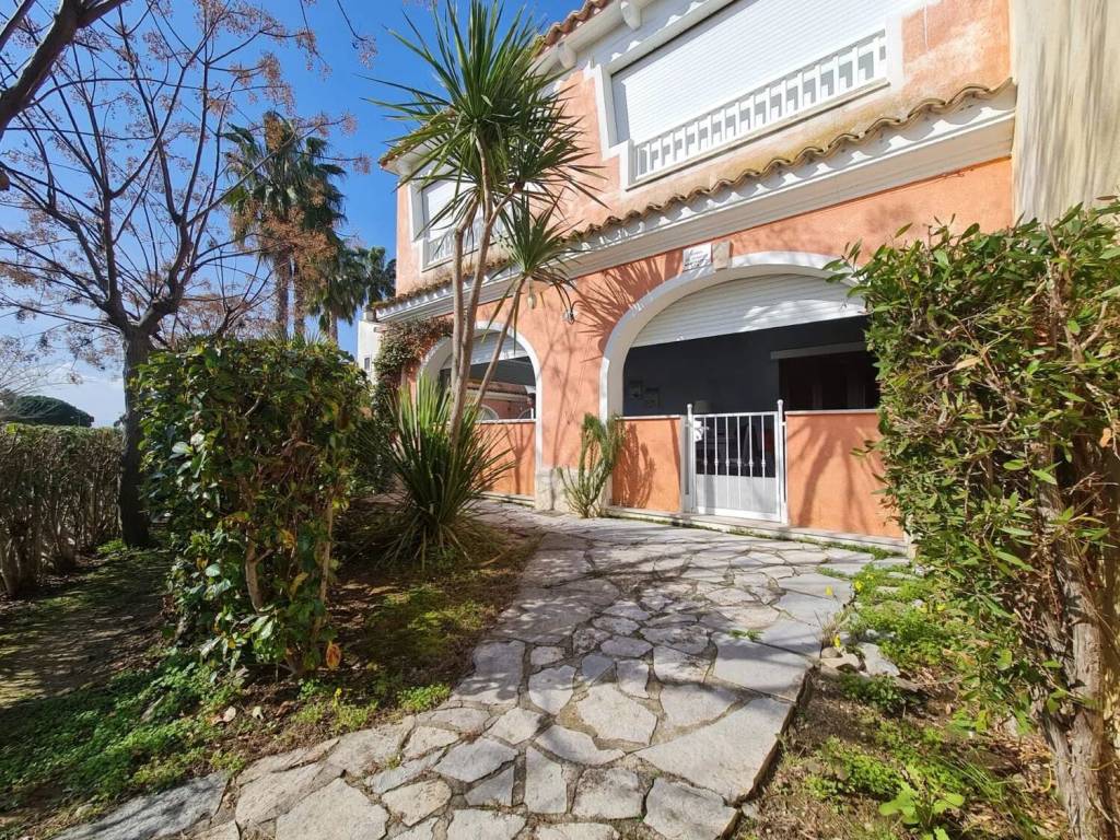 Appartamento a Pisticci in Borgo San Basilio S.N.C. - Foto 5