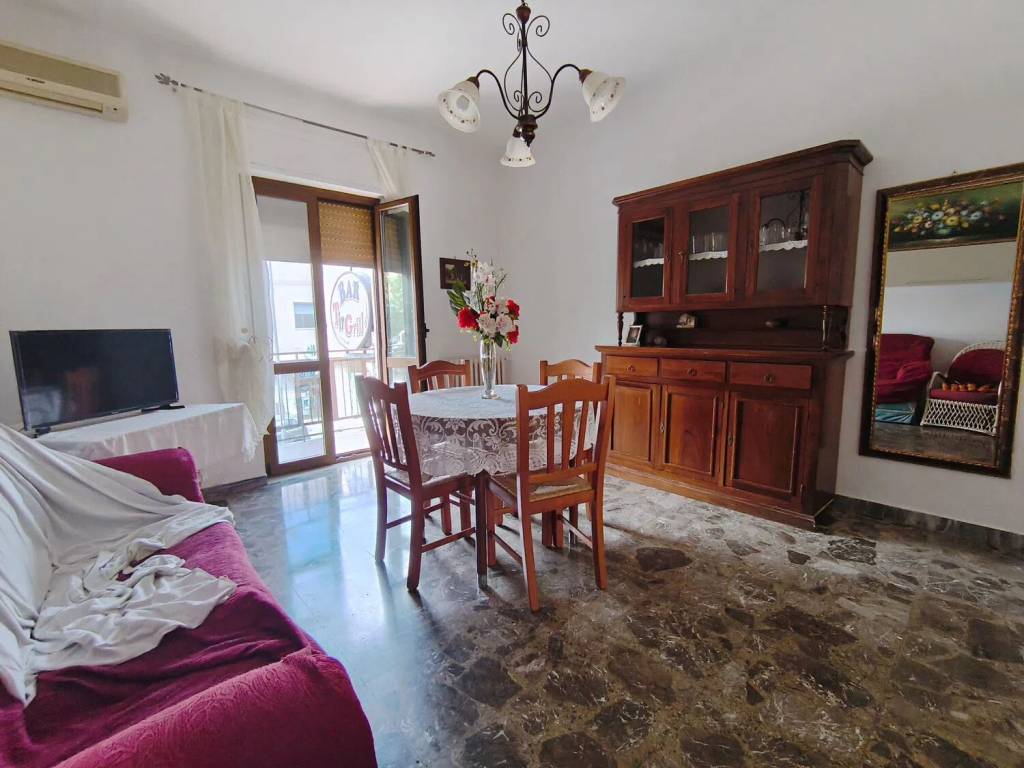 Appartamento a Palagiano in Viale Chiatona - Foto 2