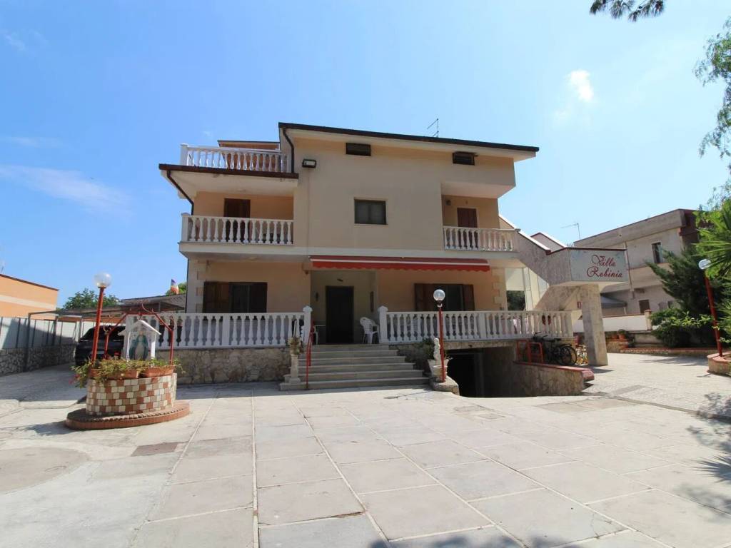 Villa a Massafra in Via Della Robinia - Foto 2