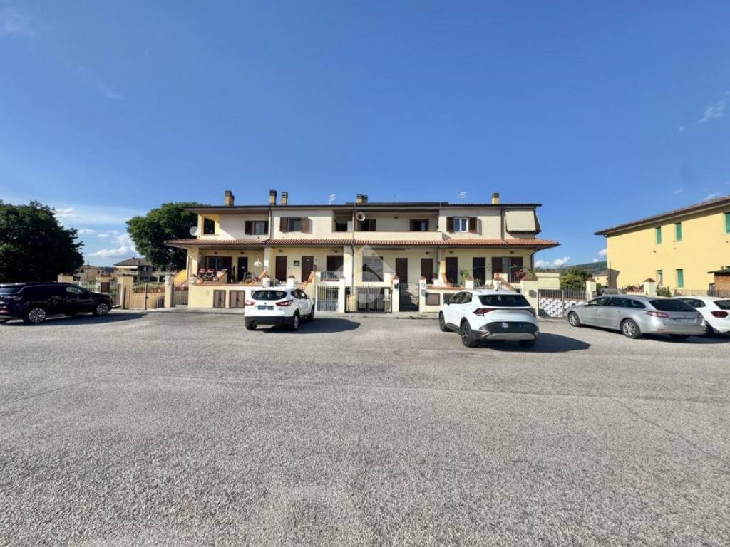Appartamento a Assisi in Via Alessandro Fiumi, 18 - Foto 4