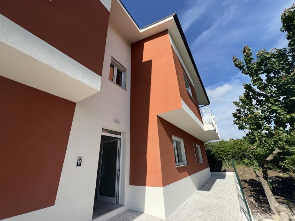 Appartamento a Vasto in Via Villaggio Siv - Foto 2