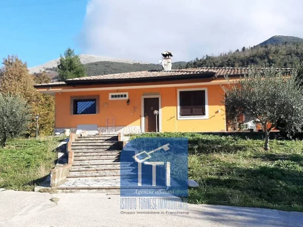 Villa a Mignano monte lungo in Via Oliveto Arso S.N.C. - Foto 4