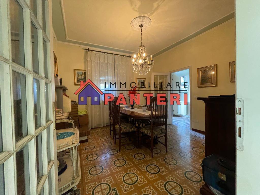 Casa indipendente a Pescia in Viale Bruno Buozzi, 32 - Foto 5