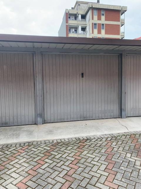 Box / garage a Novara in Via Stefano Grosso, 1 - Foto 3