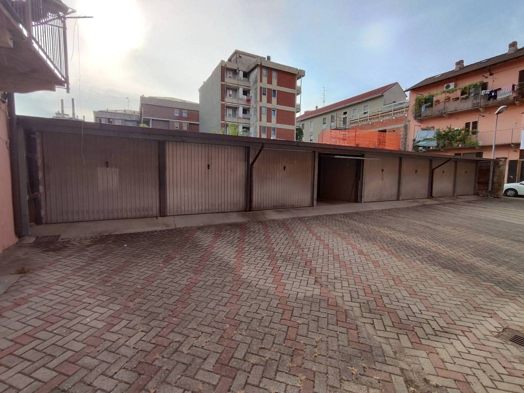 Box / garage a Novara in Via Stefano Grosso, 1 - Foto 5