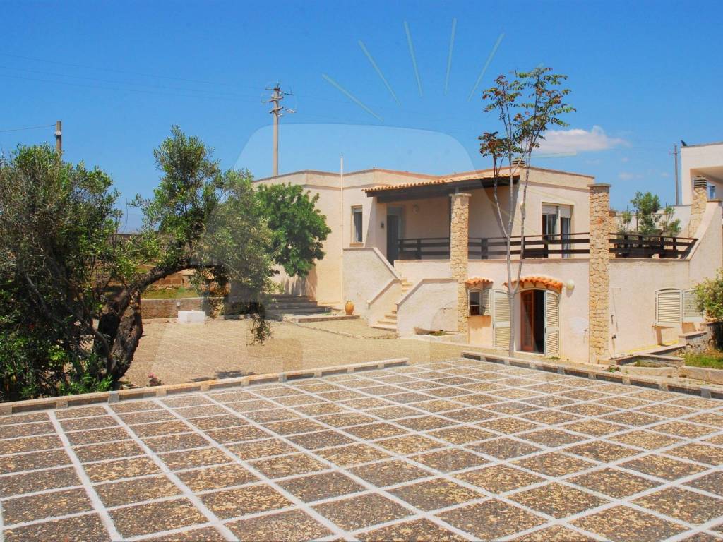 Villa a Salve in Strada Comunale Posto di Salve - Foto 2