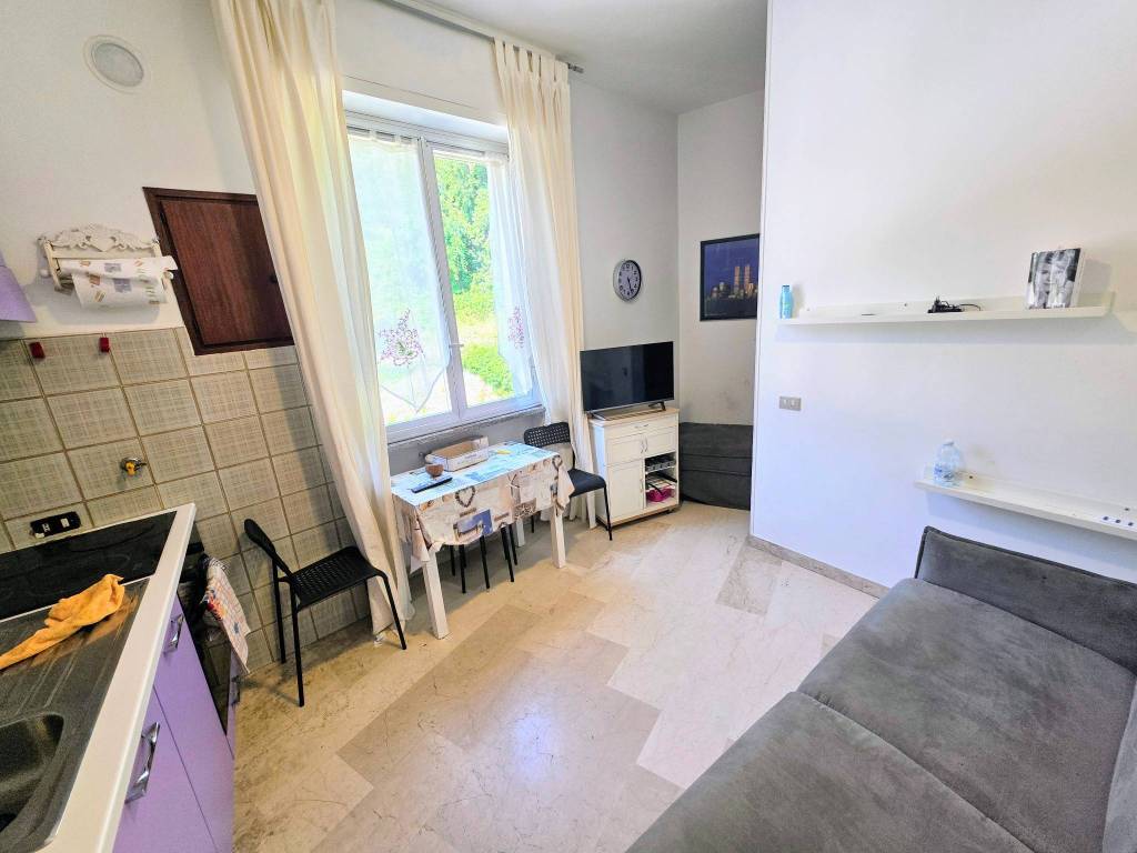 Appartamento a Varazze in Via Parasio, 44 - Foto 2
