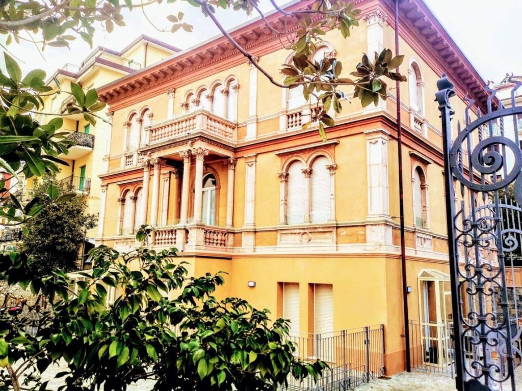 Appartamento a Varazze in Via Villagrande, 3 - Foto 2