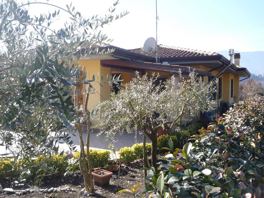 Villa a Ceccano in Via San Francesco d'Assisi - Foto 2