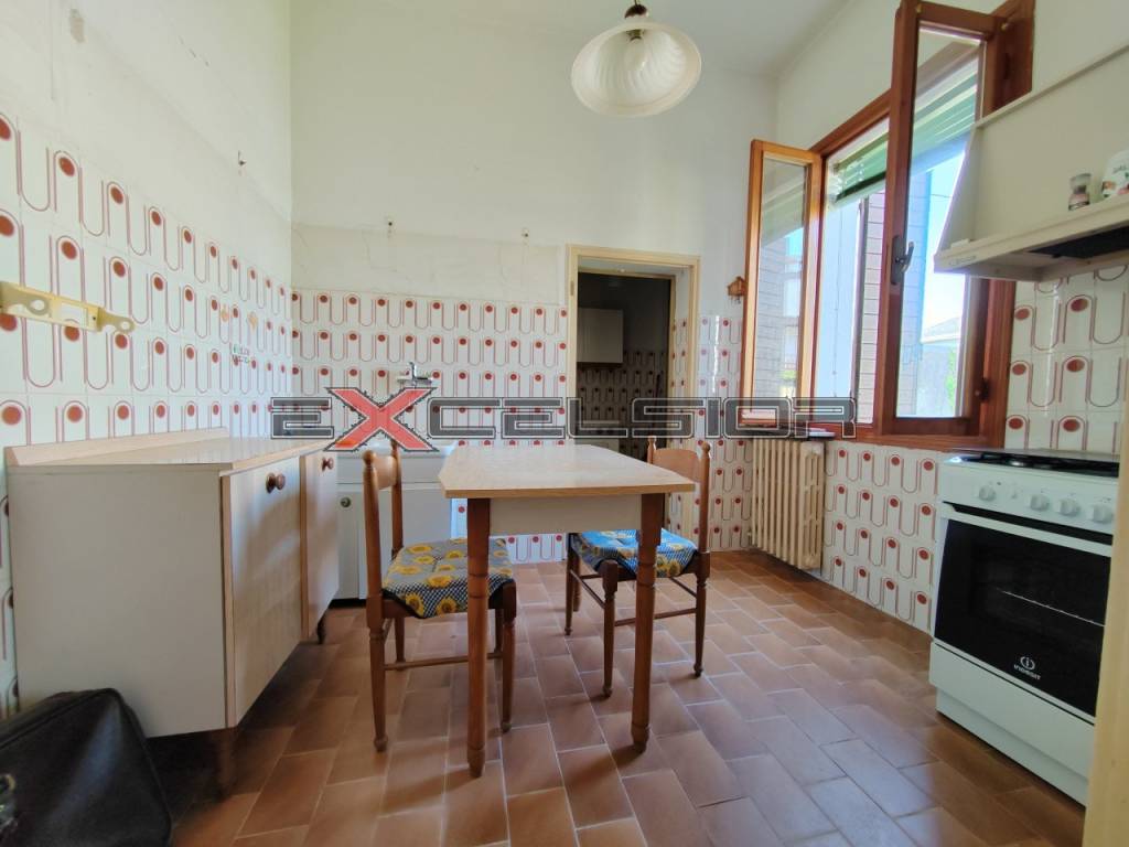 Casa indipendente a Cavarzere in Via G. Matteotti n. 20 bis - Cavarzere (VE) - Foto 4