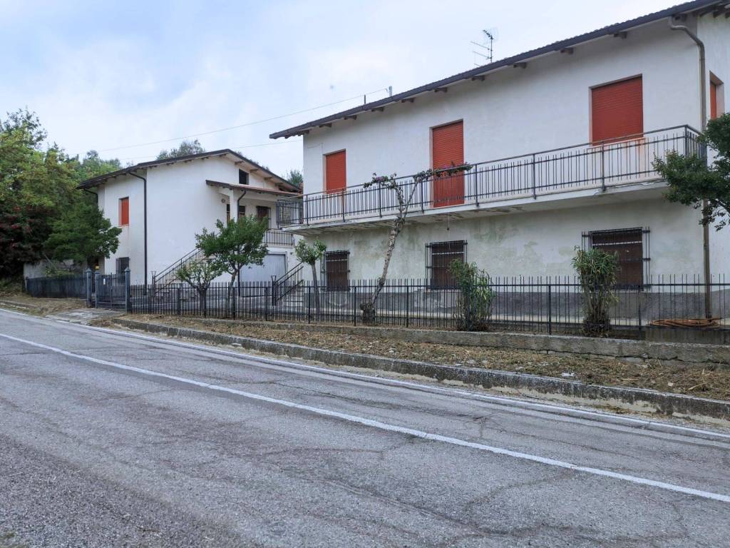 Casa indipendente a Bellante in Strada Provinciale Campli Giulianova - Foto 4