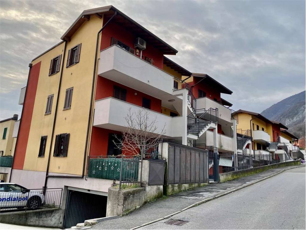 Box / garage a Civate in Via Belvedere, 3 - Foto 4