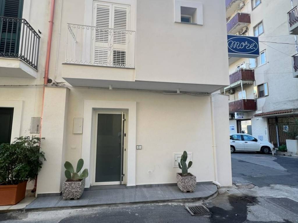 Appartamento a Soverato in Via Marina, 11 - Foto 2