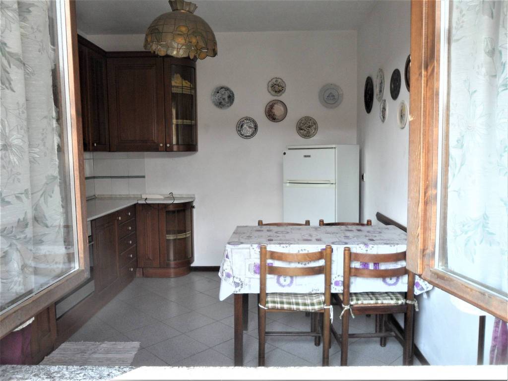 Appartamento a Borgosesia in Via Angelo Ottone, 68 - Foto 4