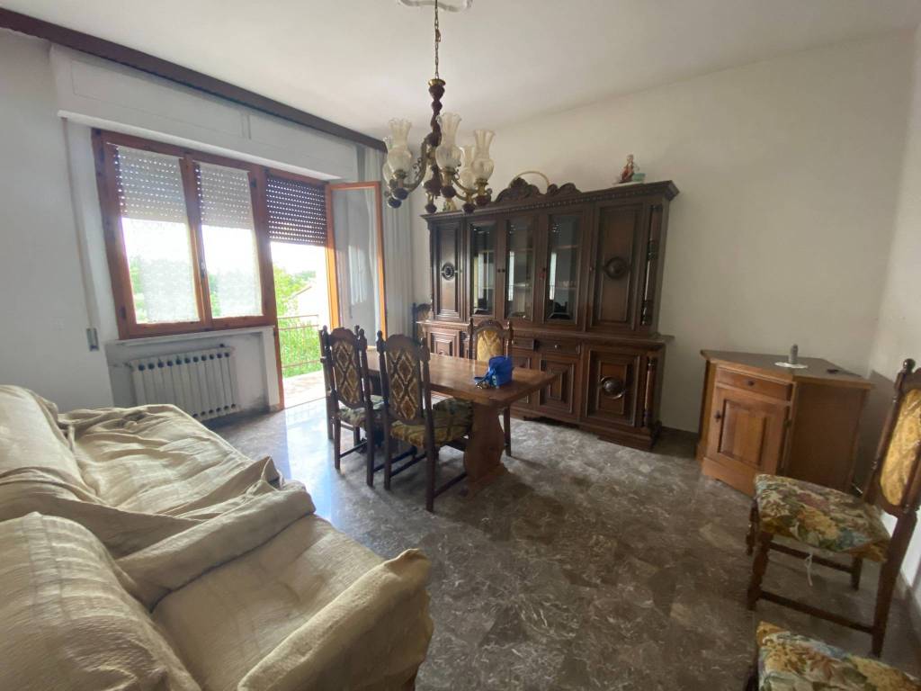 Casa indipendente a Castiglione del lago in Via Romagna - Foto 2