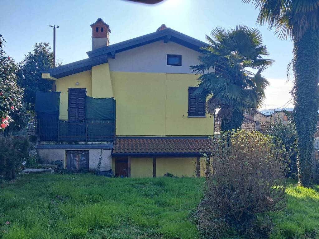 Villetta a schiera a Monvalle in Via Luigi Cadorna - Foto 2