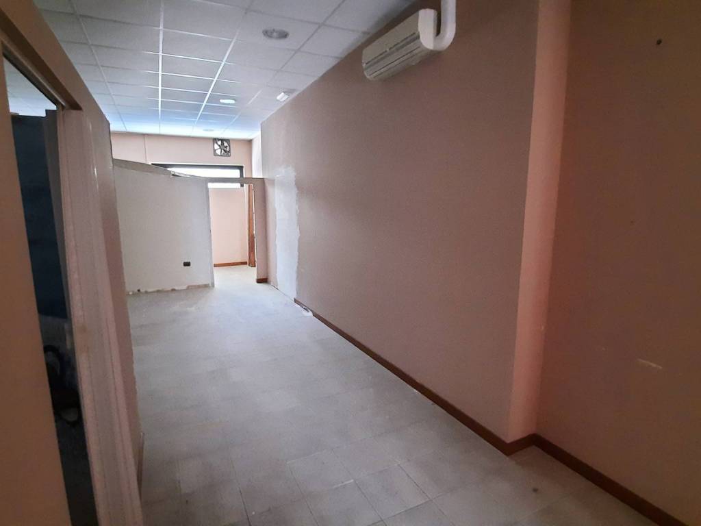 Immobile a Latina in Viale Niccolò Paganini - Foto 3