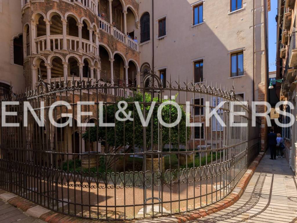 Appartamento a Venezia in Calle Contarini del Bovolo - Foto 4