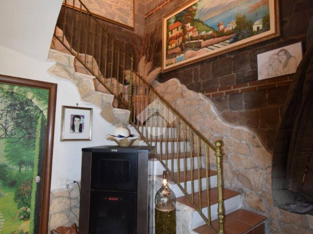 Casa indipendente a Sant'agata de' goti in C/da Cotugni - Foto 5