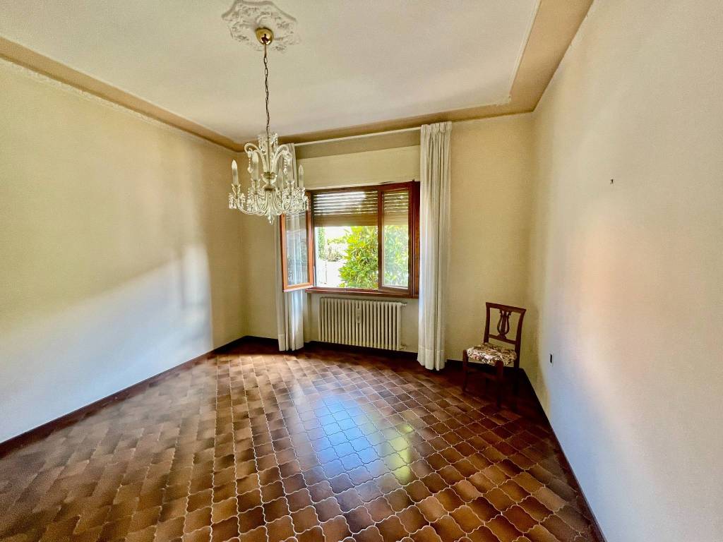 Villa a Monsummano terme in Via Benedetto Cairoli - Foto 4