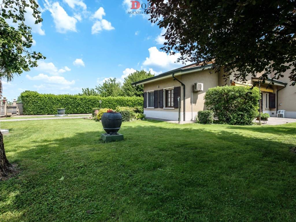 Villa a Roverbella in Strada Fienili - Foto 3