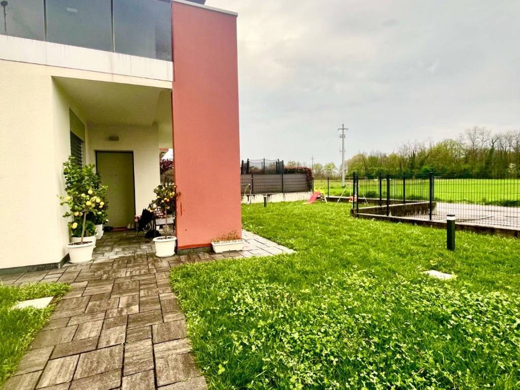 Villa a Oltrona di san mamette in Via Roma - Foto 4