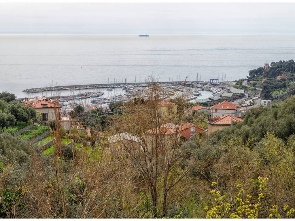 Appartamento a Varazze in Via Nuova Castagnabuona, 26 - Foto 2