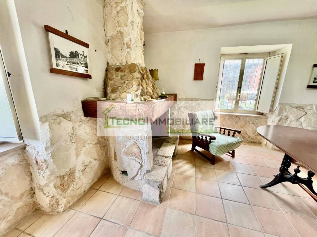 Villa a Pontecorvo in Contrada Ravano di Sotto - Foto 4
