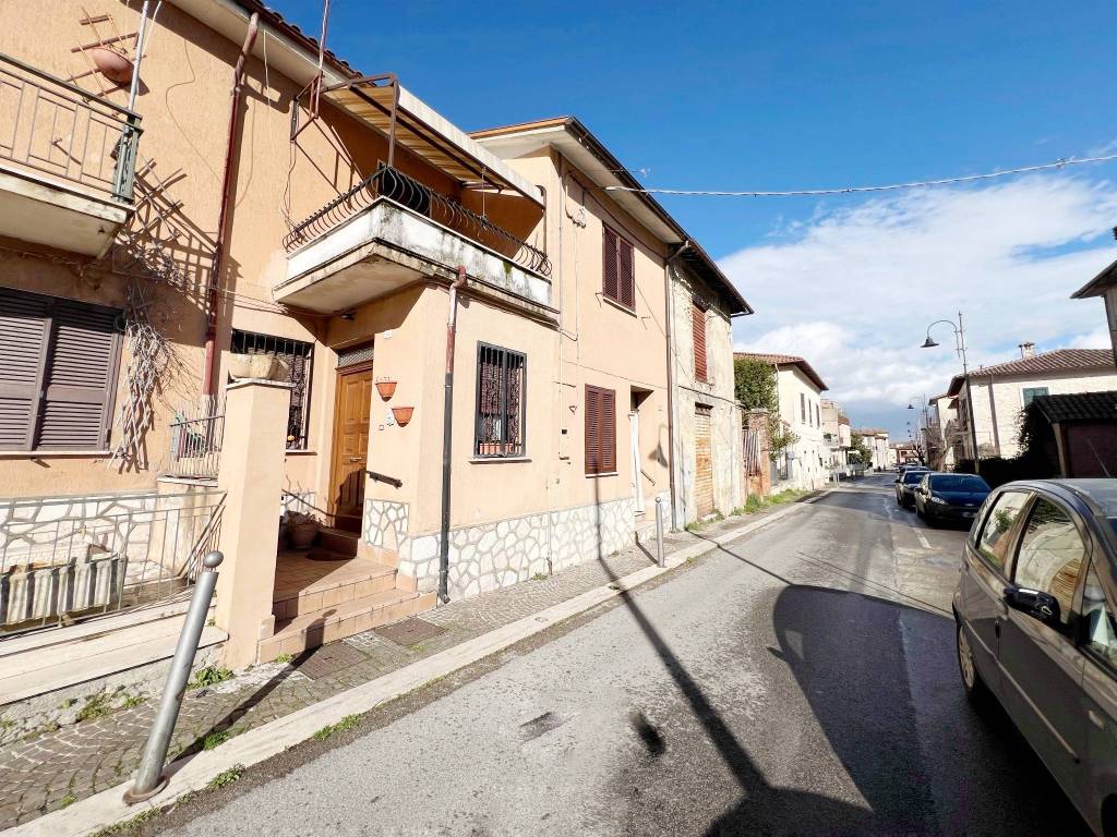 Appartamento a Contigliano in via Diociaiuti, 68 - Foto 2